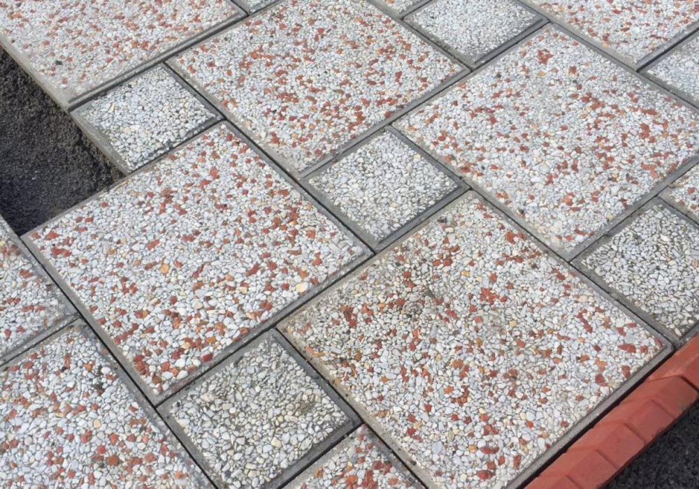 موزائیک حیاط