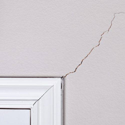 جلوگیری از ترک خوردن گچ دیوار